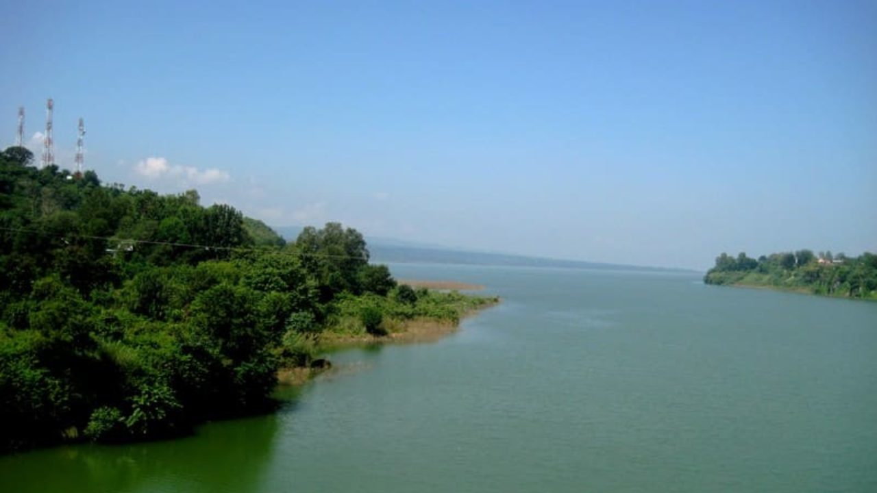  images/BeasRiver4.jpg