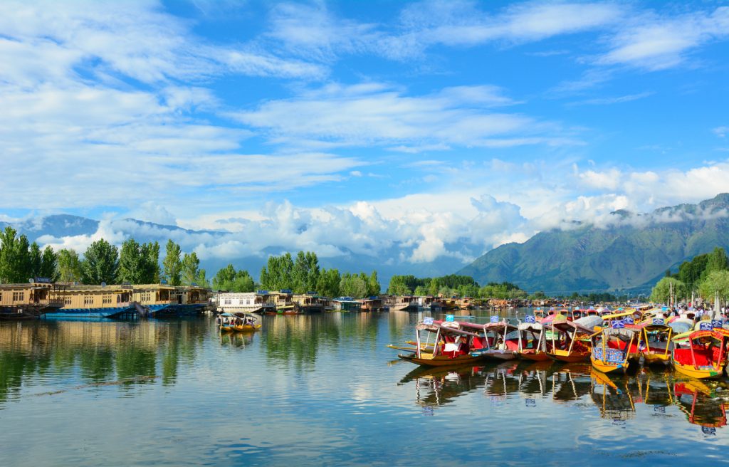 images/Dallake1.jpg
