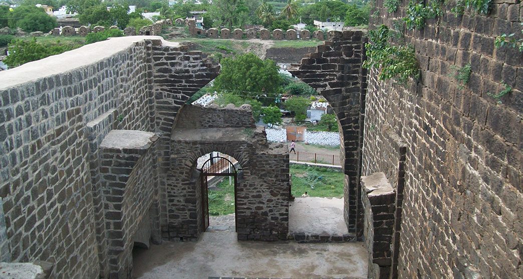 images/Gulgurga-Fort-karnataka-5.jpg