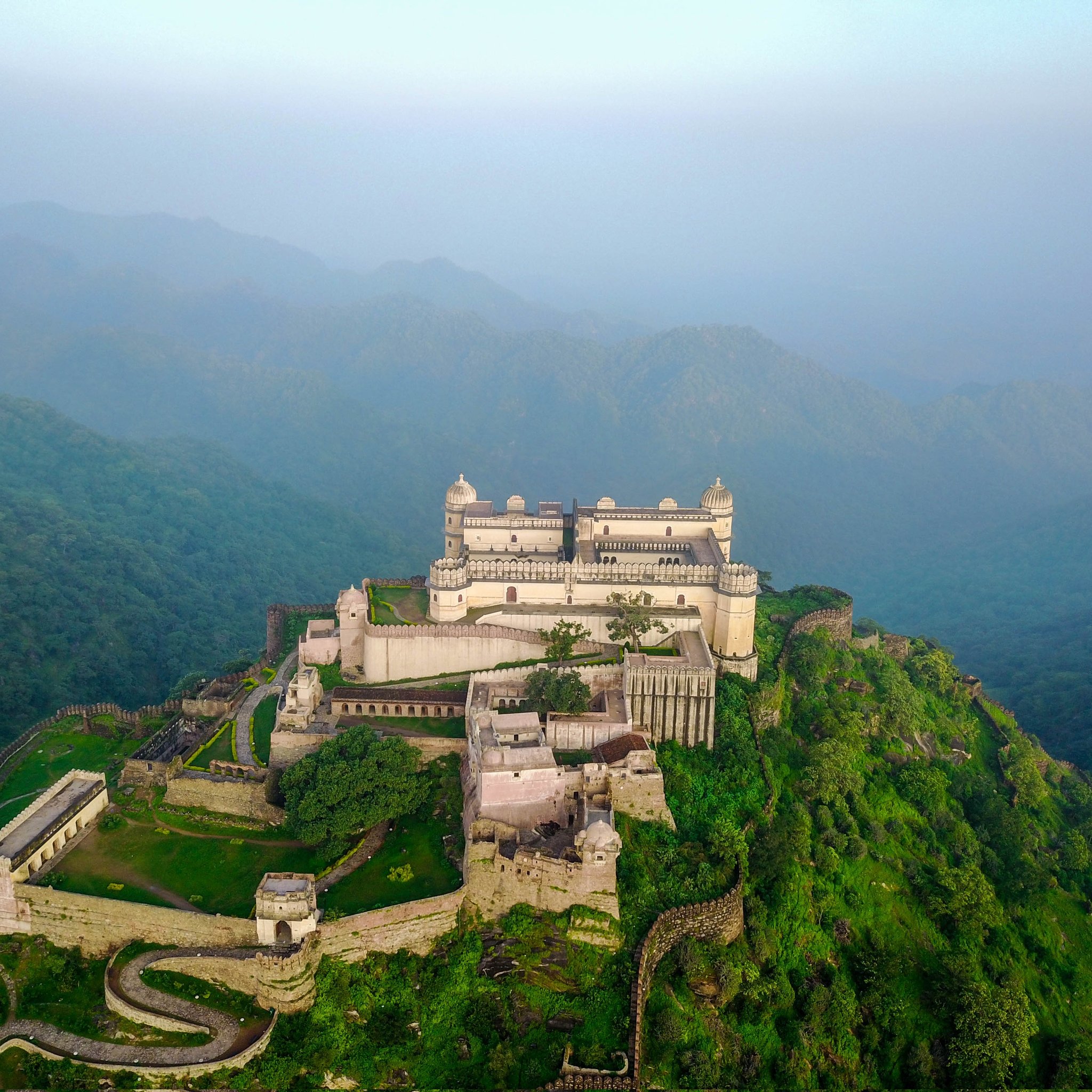 images/Kumbhalgarh1.jpeg