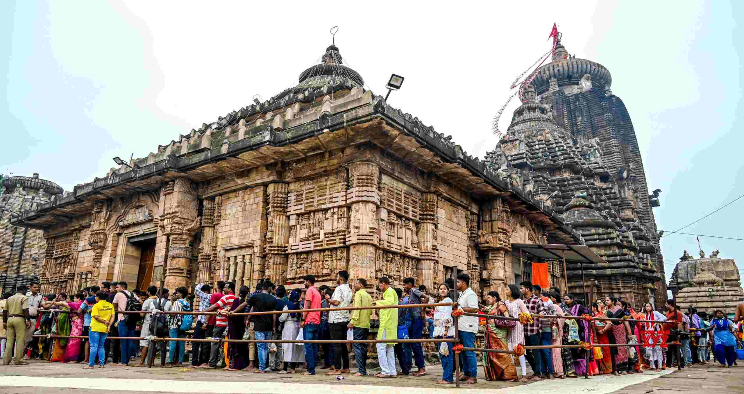 images/Lingaraj-Temple-5.jpg