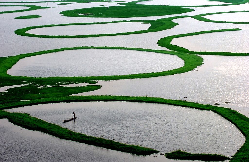 images/LoktalLake1.jpg