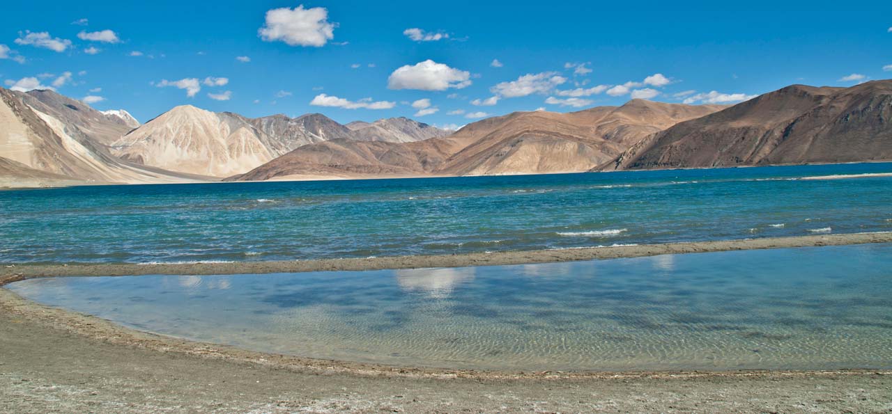 images/Pangong-lake1.jpg