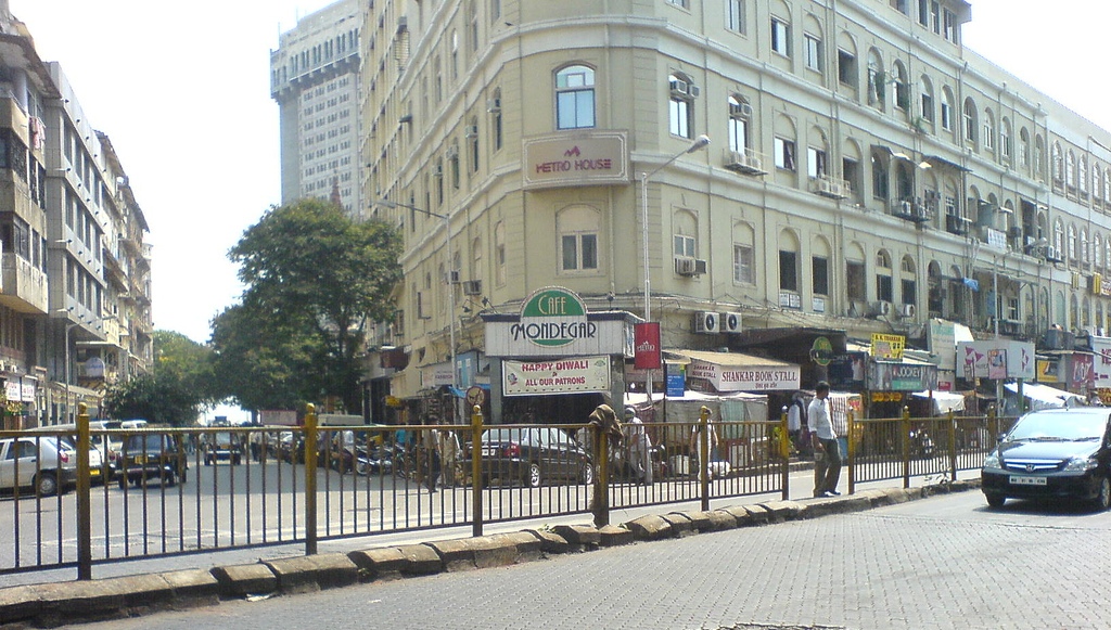 images/colaba3.jpg