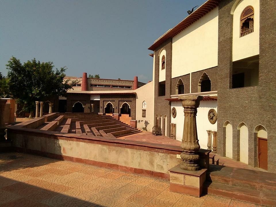  images/dharohar4.jpg