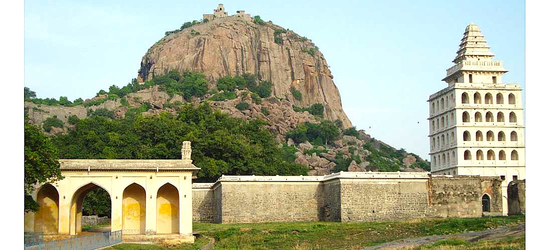 images/ginghee-fort-tamil-nadu-3.jpg