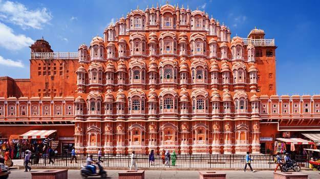images/hawamahal1.jpg