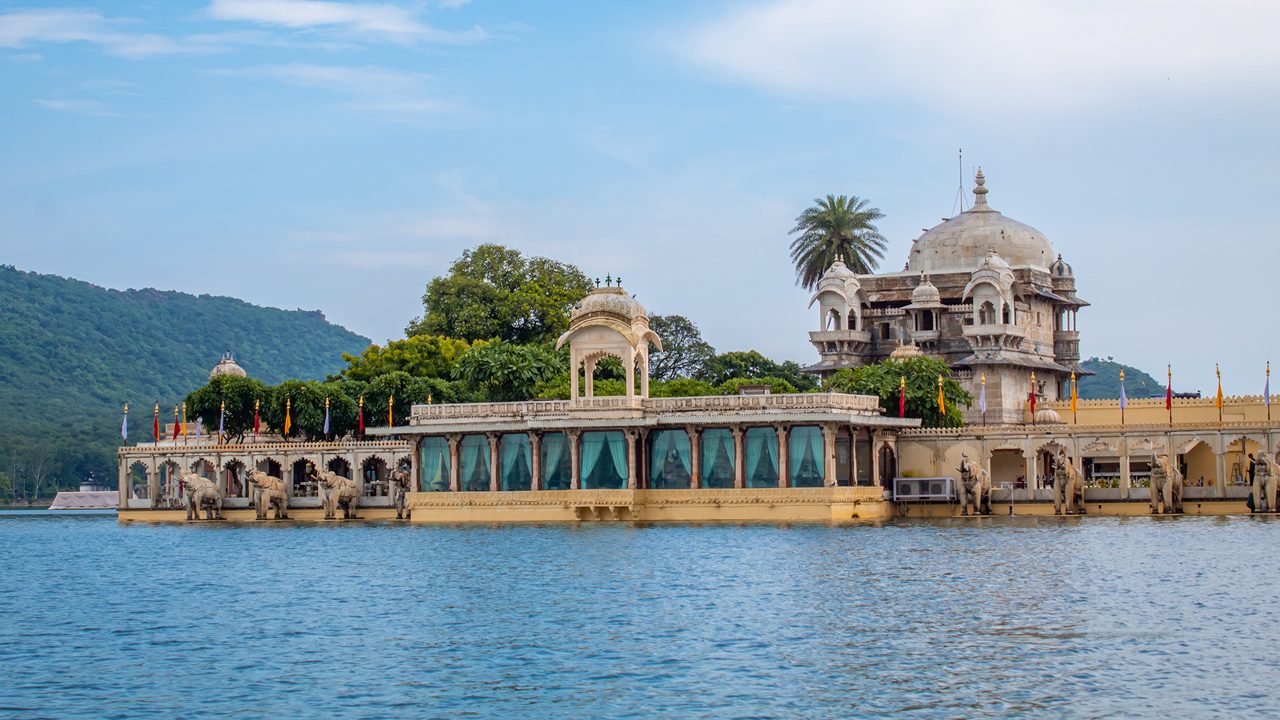 images/jag-mandir-palace-udaipur-1.jpeg