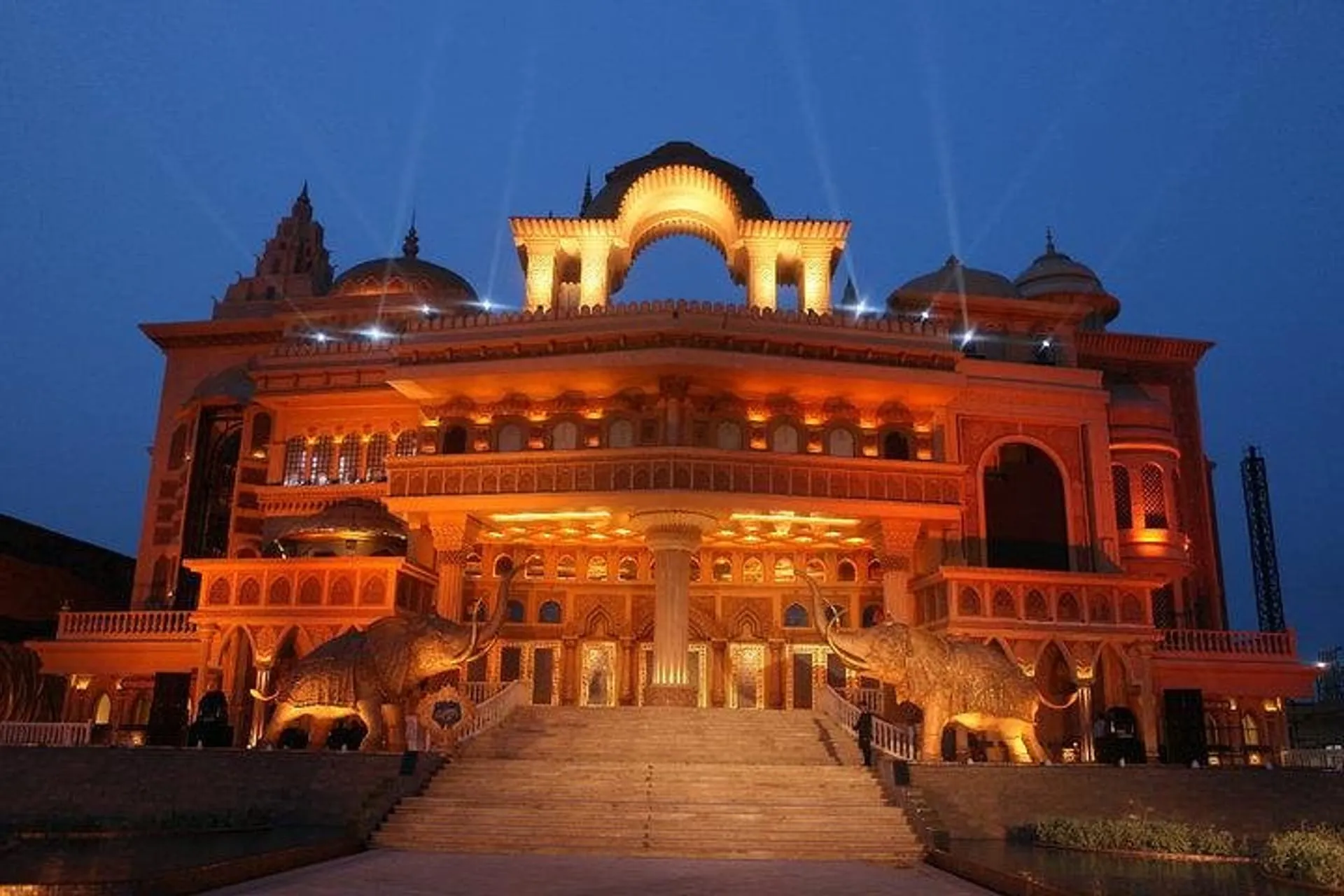 images/kingdom-of-dream-delhi-3.jpg