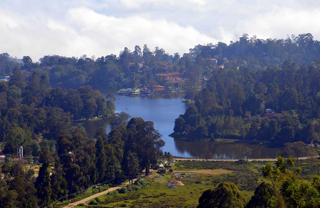  images/kodaikanal-lake-tamilnadu-4.jpg