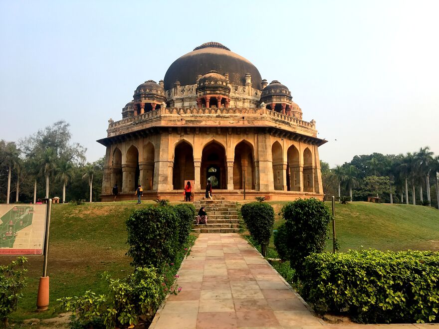 images/lodhi3.jpg
