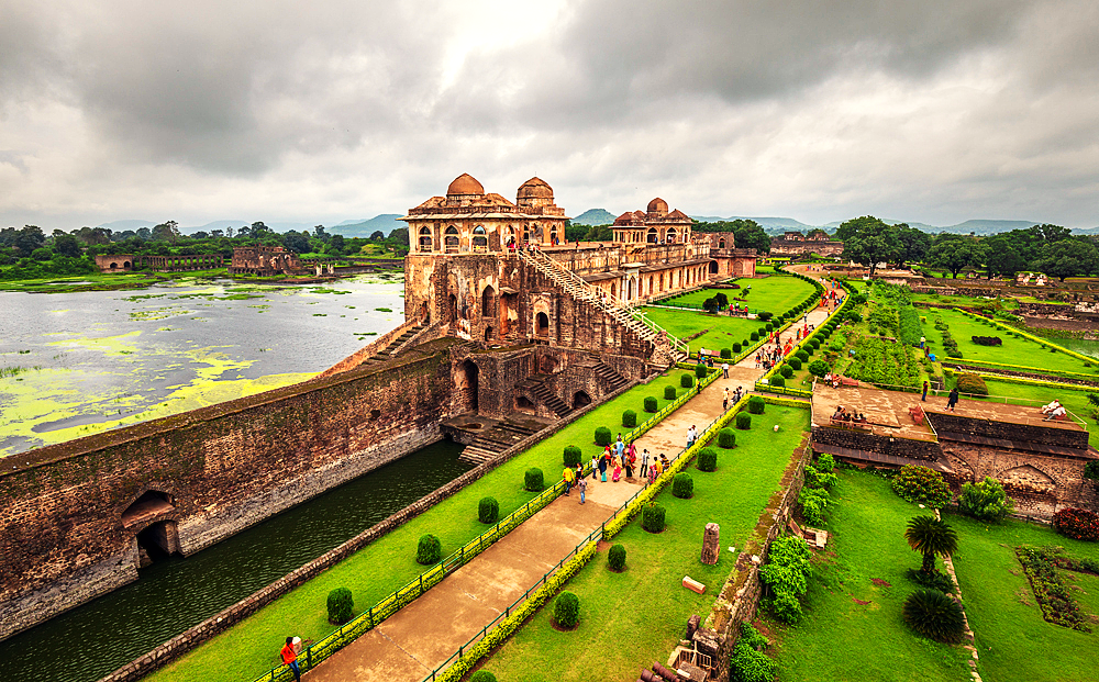  images/mandu-fort-1.png