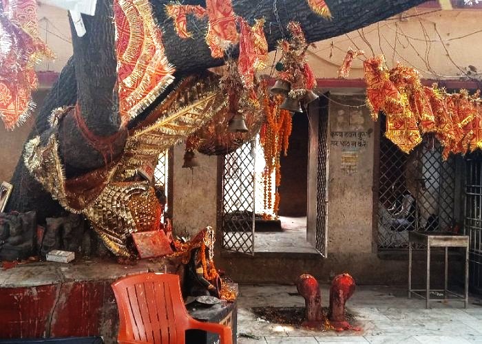 images/mangla-gauri-temple3.jpg