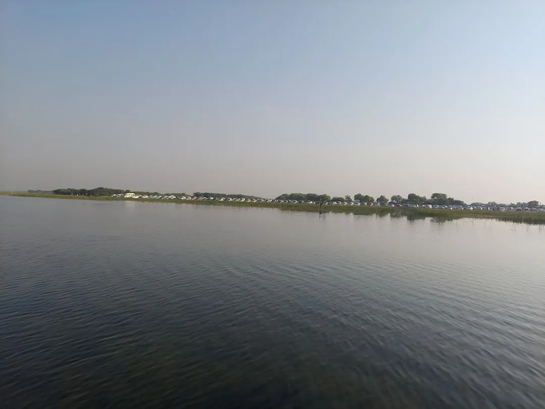images/nalsarovar-lake-4.jpg