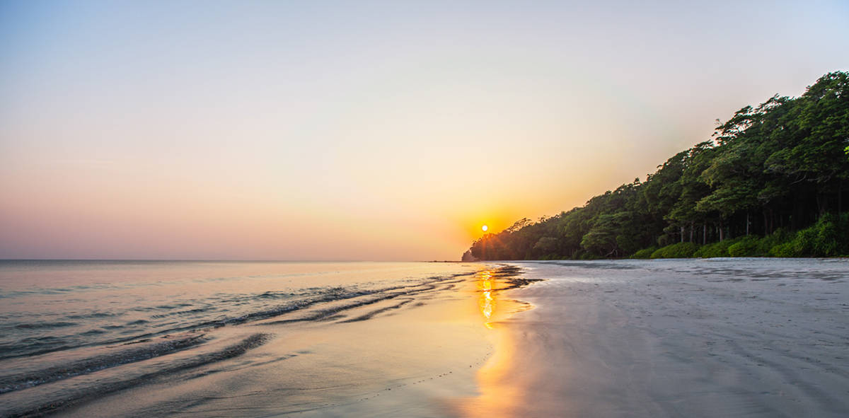 images/sunsetandaman4.jpg