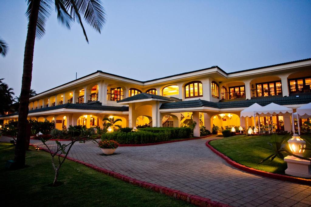 images/taj-exotica-1.jpg