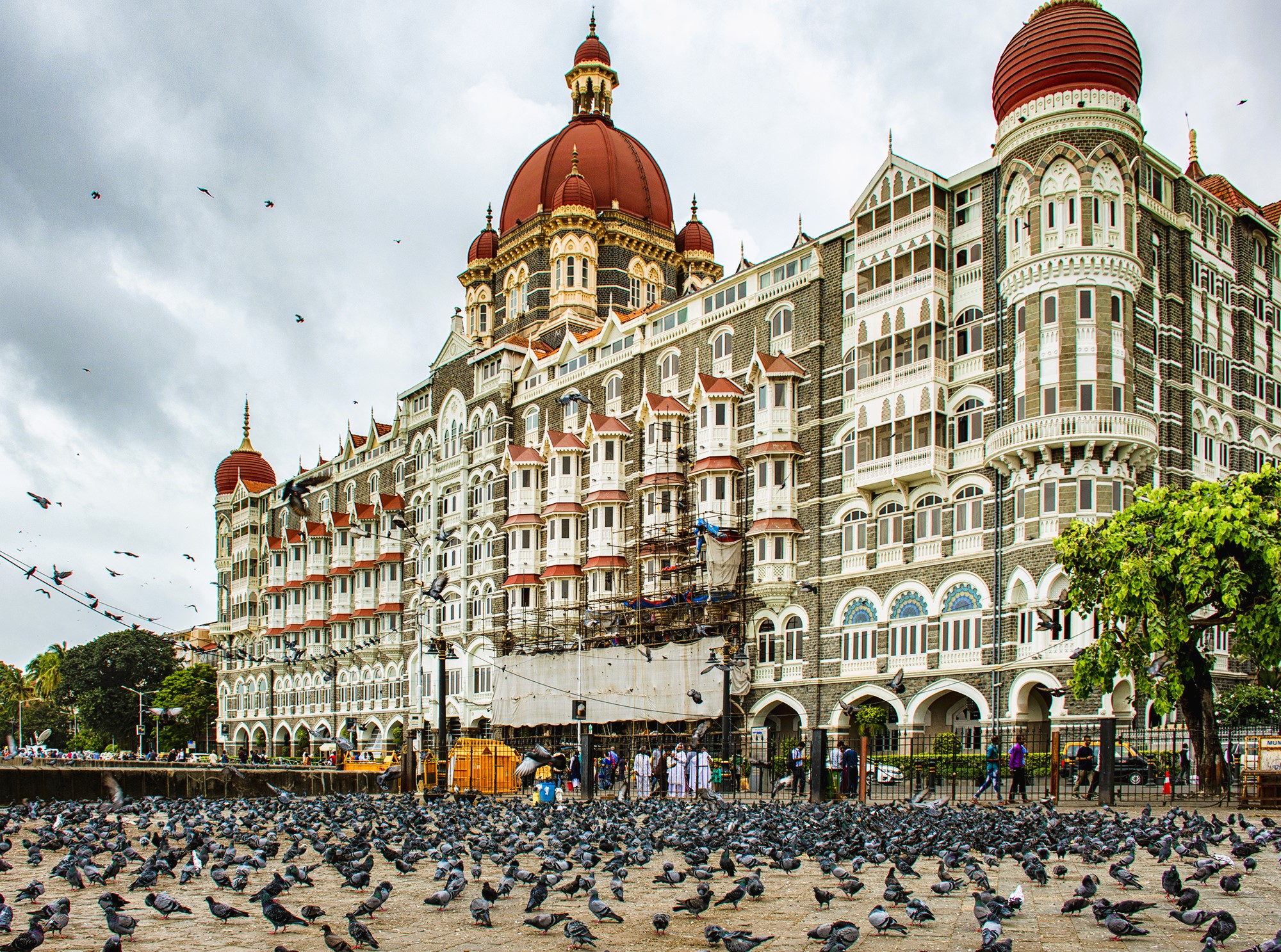 images/taj-hotel-1.jpg
