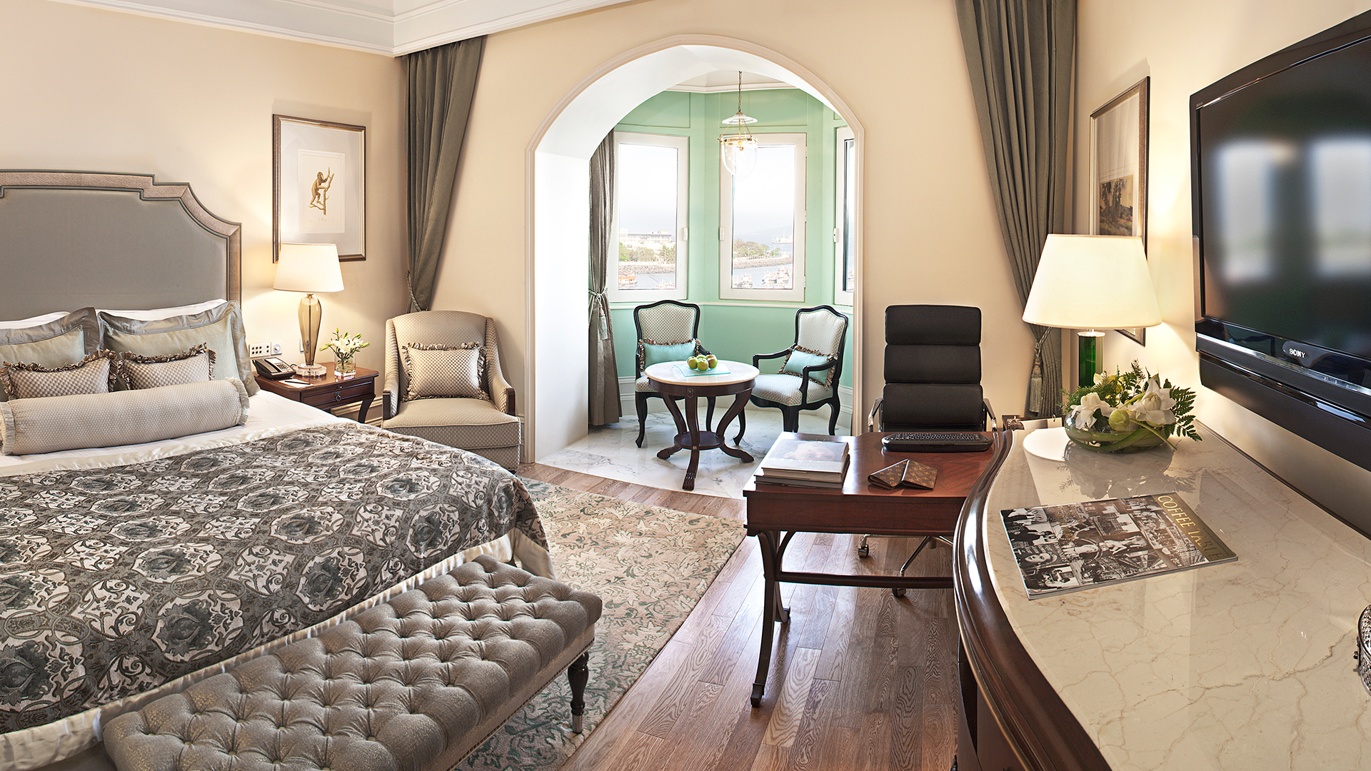 images/taj-hotel-5.jpg