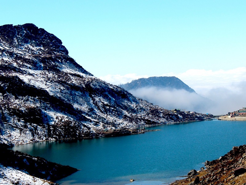  images/tsongmo-lake-sikkim-1.jpg