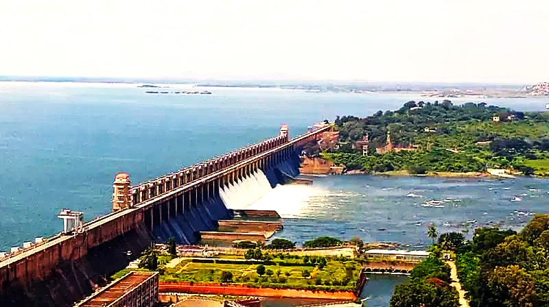 images/tungbhadra-lake-3.jpg