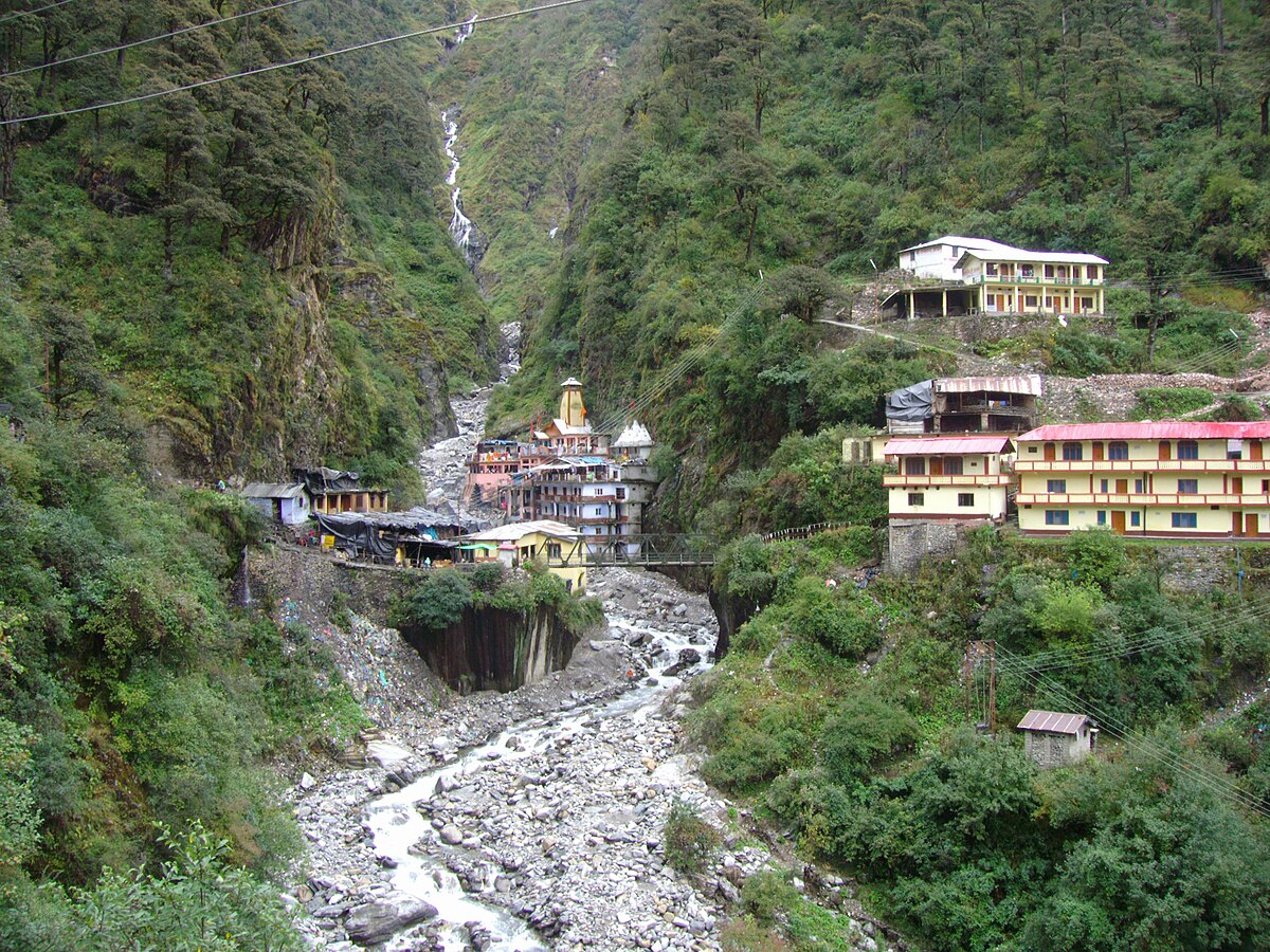 images/yamnotri1.jpg