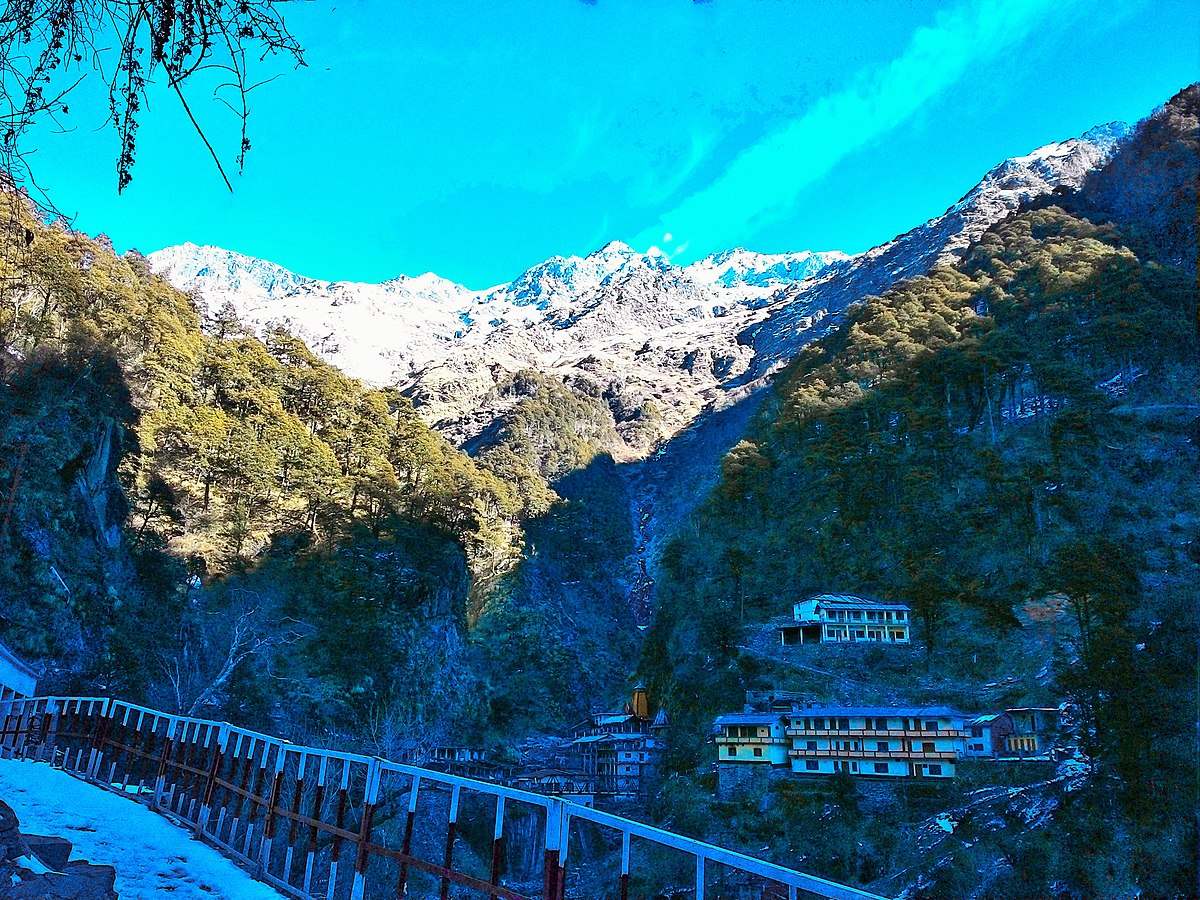 images/yamnotri3.jpg